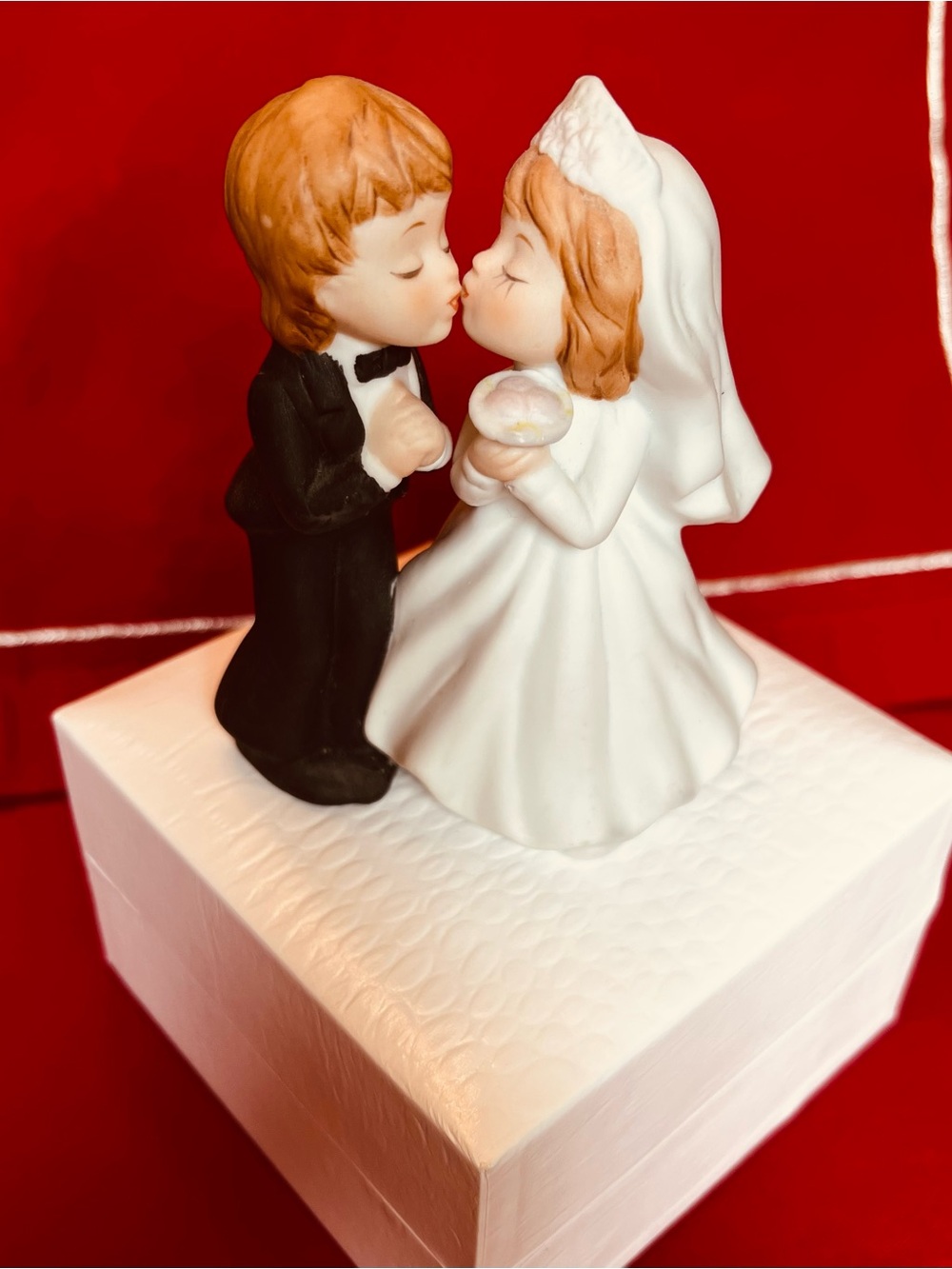 Lefton - Wedding Cake Topper Bride and Groom Figurine in White and Black